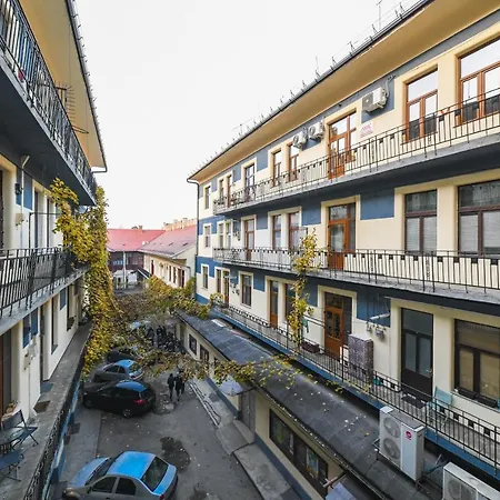 Designer Ultracentral Apartment *